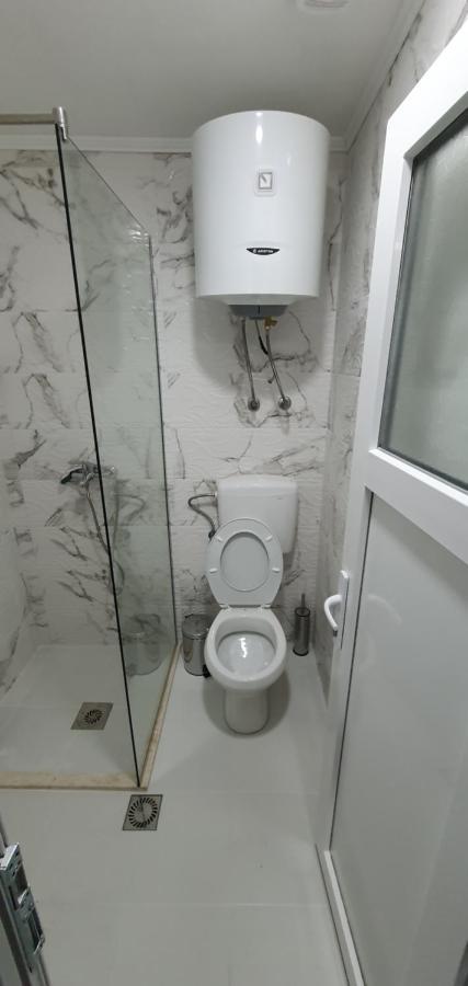 Cozzy Apartment Near The Aiport Podgorica Exteriör bild