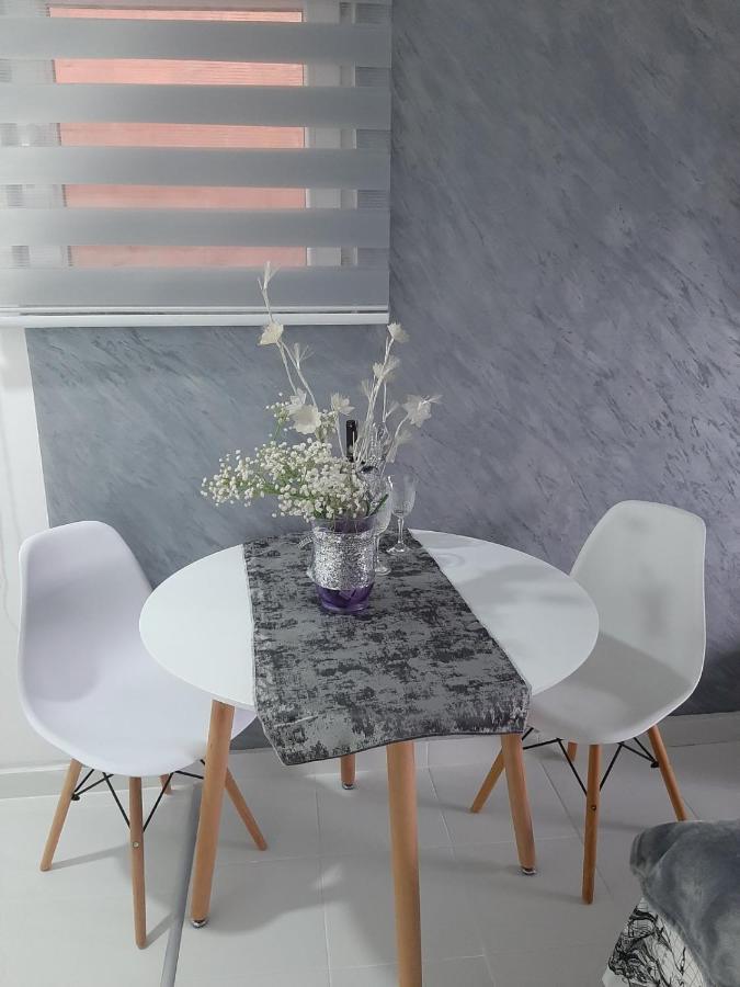 Cozzy Apartment Near The Aiport Podgorica Exteriör bild