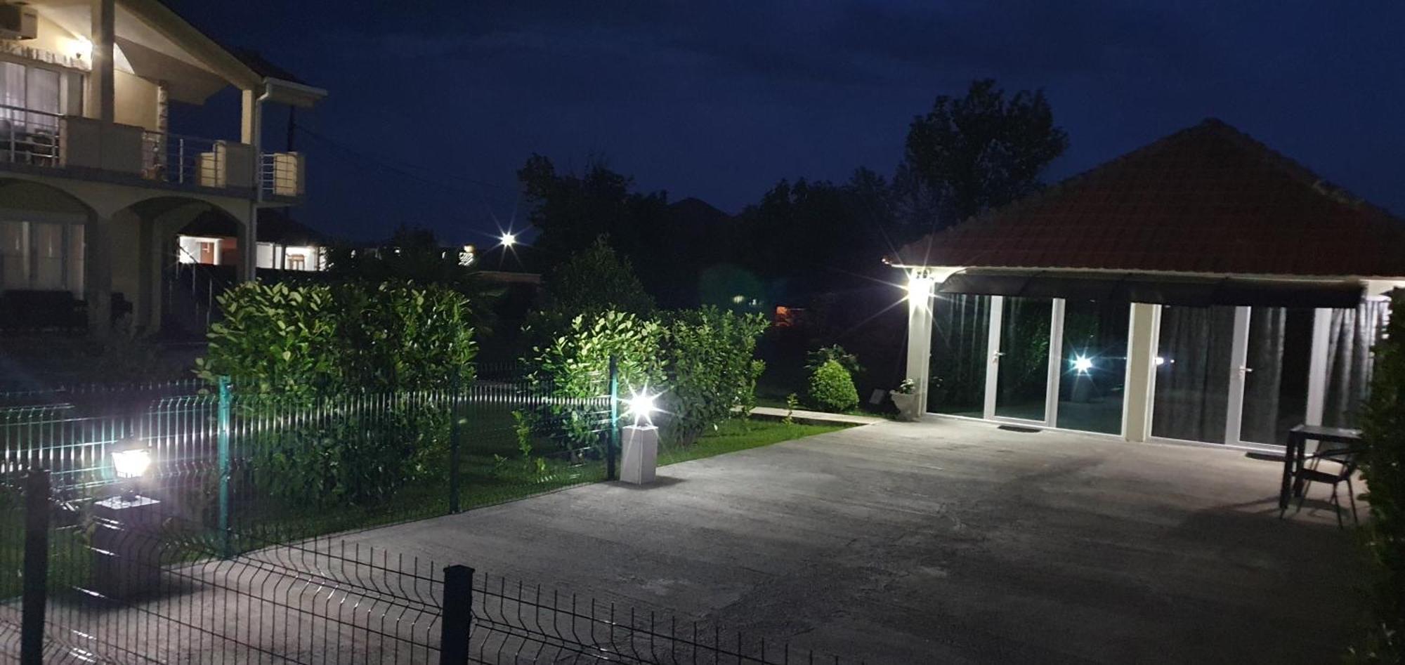 Cozzy Apartment Near The Aiport Podgorica Exteriör bild